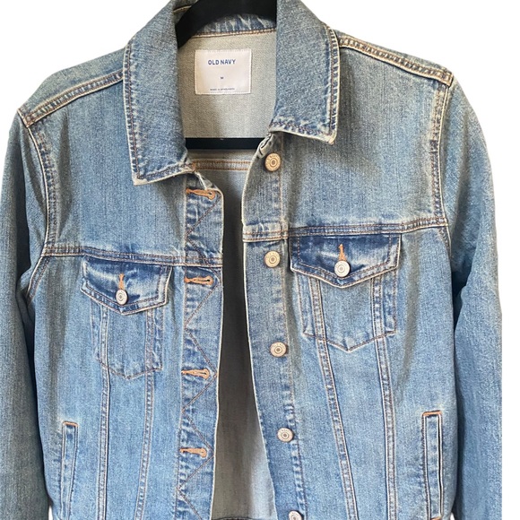 Women’s Old Navy Jean Jacket - Picture 2 of 4